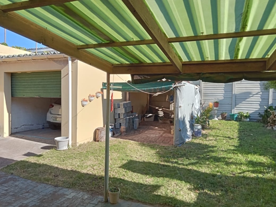 2 Bedroom Property for Sale in Quigney Eastern Cape